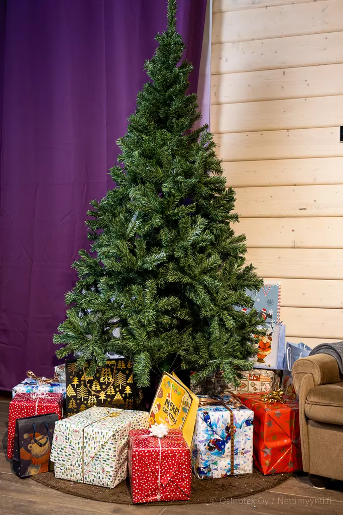 Joulukuusi 210 cm tekokuusi - Julgranar - 6438168076140 - 6