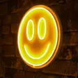 Led Väggdekor Wallity Smiley Gul Plast Ø 27 cm - Ljussmycken och ljusfigurer - 8683743828692 - 2