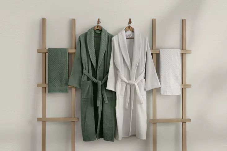 Familjebadrum Set L'essentiel Grön Vit 100% Bomull 2 Badröckar 2 Handdukar 50x90 cm - Handdukar - 8683743314782 - 1