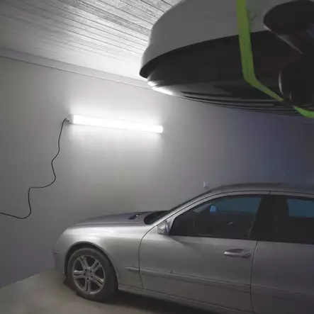 Airam Tube II 1500 LED-valaisin IP65 35W 3500lm 4000K - vahva valo vaativiin tiloihin - Tak- och vägglampor - 6435200238993 - 2