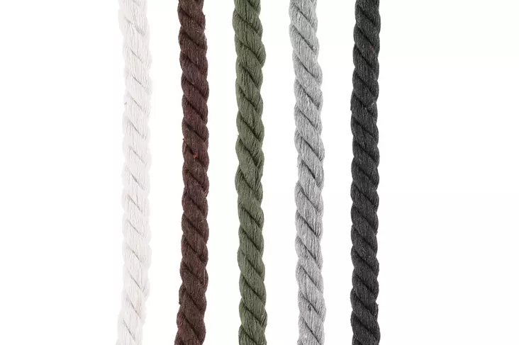 Nauha Makrame rope 10 mm x 3 m lajitelma Kapel Hobby - Paksu ja hapsuuntuva makramelanka askarteluun ja sisustukseen - Hantverksmaterial och tillbehör - 6410416096193 - 1