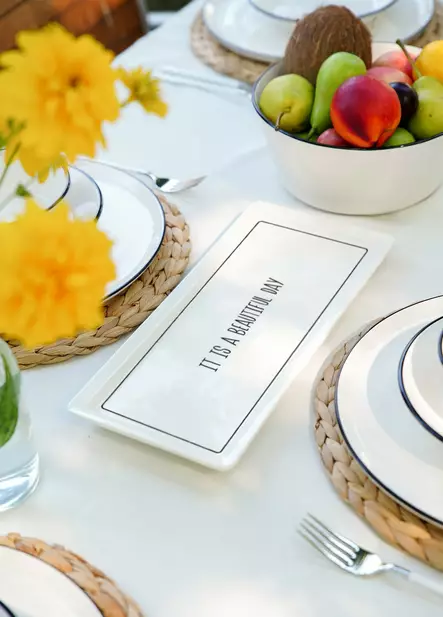 Uppläggningsfat Hermia Vit Keramik 35x16 cm - Tallrikar - 8684283616404 - 2