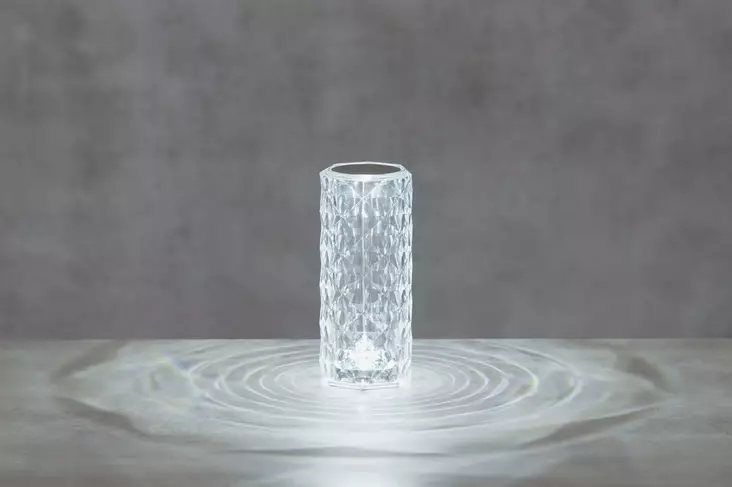 Koristevalaisin Pilari USB-ladattava - Ljussmycken och ljusfigurer - 6410416298184 - 1