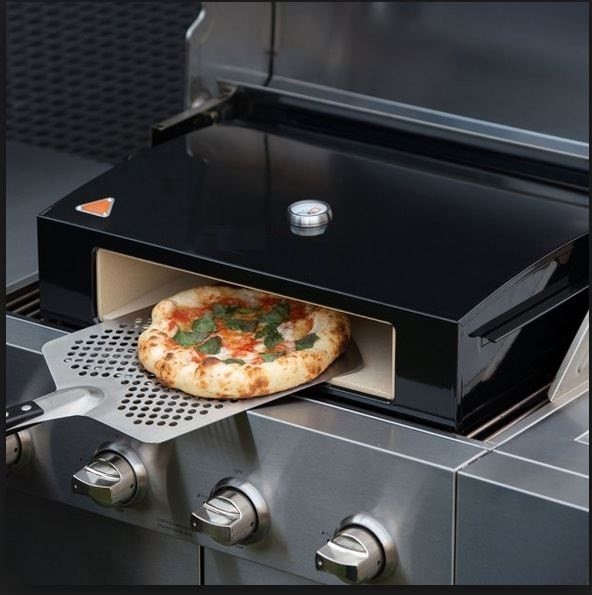 Pitsauuni kaasugrilliin p=C3=A4=C3=A4kuva=20 - Gasolgrillar - 6410413132474 - 1