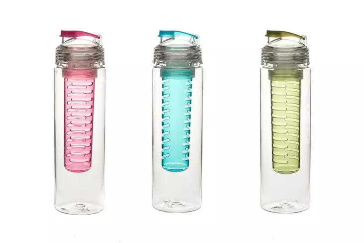 Dryckesflaska med fruktsil - Plastserviser - 6410412906595 - 1