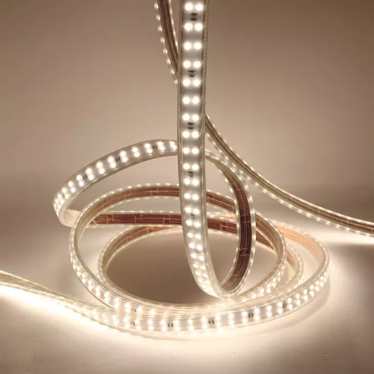 Finelectro Ljuslist 230V med handtagsrulle 15m 4000K 12W/m 1500lm/m - Ljusslingor - 6418536030455 - 1