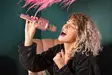 Bluetooth® Karaokemikrofon med högtalare och belysning Rosa - Mikrofoner och karaokemaskiner - 8711902042136 - 54