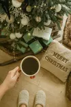Prydnadskudde Aberto Design Merry Christmas Beige Polyester 43x43 cm - Prydnadskuddar - 8684284032036 - 3