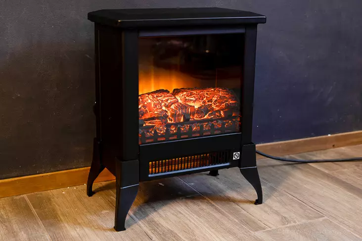 Sisustustakka tuottaa jatkuvaa, miellytt=C3=A4v=C3=A4=C3=A4 l=C3=A4mp=C3=
=B6=C3=A4 ja luo tunnelmaa ilman savua ja puul=C3=A4mmityksen rasitust=
a.=20 - Elektriska eldstäder - 6438168108216 - 1