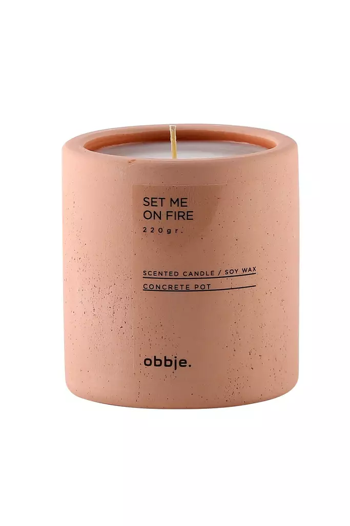 Doftljus Aberto Design Set Me On Fire Verti Rosa Betong Äpple Kanel 8,5x9 cm - Ljus och lyktor - 8684282969006 - 1