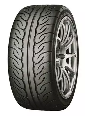 Yokohama Ad08rs (semi-slick), 215/45R17, Sommardäck - 17-tums - 4968814979317 - 1