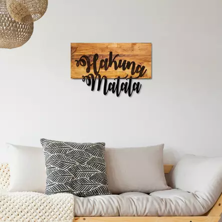 Väggdekor Trä Wallity Hakuna Matata Valnöt/Svart Trä/Metall 58x38 cm - Dekorationer, prydnadsföremål - 8681875562248 - 2