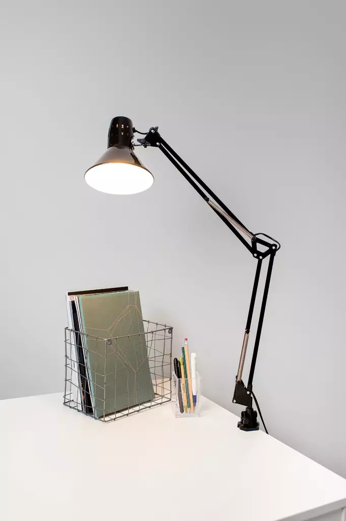 Ty=C3=B6p=C3=B6yt=C3=A4valaisin Airam Venla - Golv- och bordslampor - 6435200151988 - 1