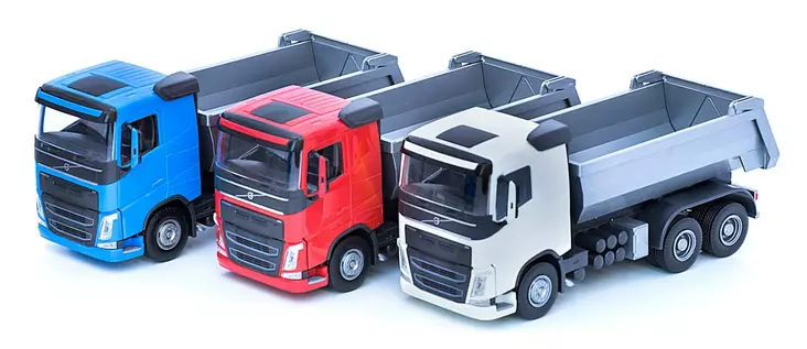 Volvo FH 3-akselinen maansiirtoauto p=C3=A4=C3=A4kuva=20 - Småbilar - 6411560103508 - 1