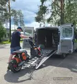 Lastausramppi 215x137 cm 680 kg alumiini Voit lastata esimerkiksi skootterin tai moottoripyörän helposti pakettiautoon lastausrampin avulla - Körningsramper - 6430074697099 - 5