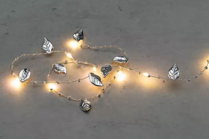 Paristovalosarja 20LED lehdet hopea - Ljusslingor - 6410413306349 - 1